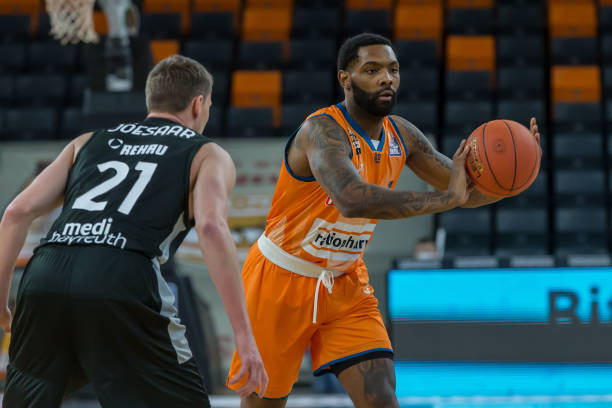 员展现出了 员展现出了