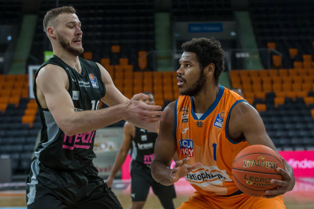 的足球转会 的足球转会