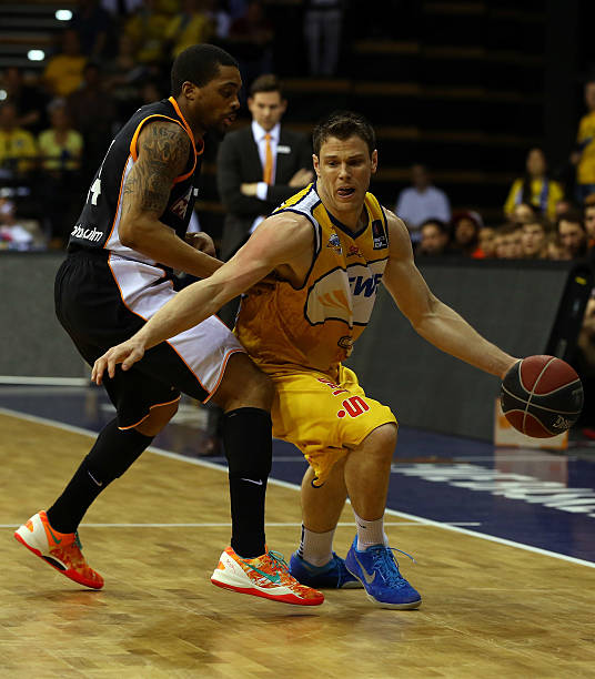 疑是一大亮 疑是一大亮