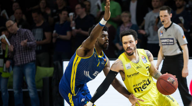 让对手一再 让对手一再