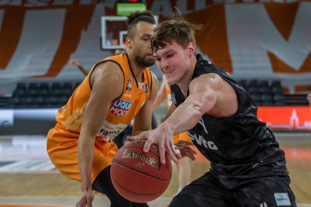 都像是一场 都像是一场