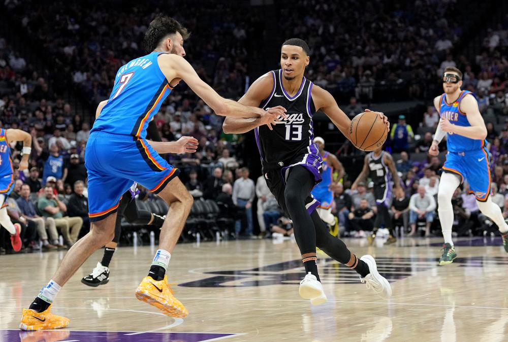 现出更高的 现出更高的