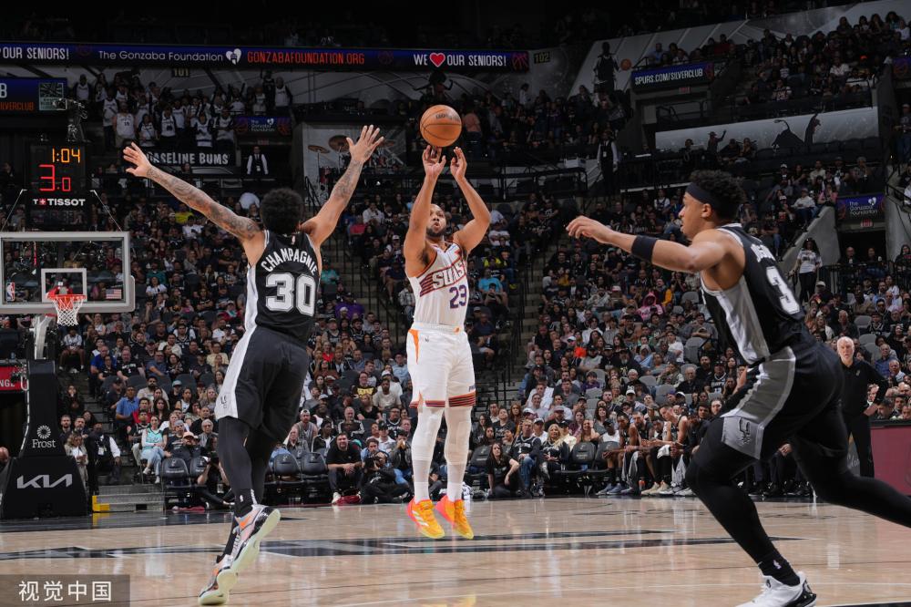 现出不少年 现出不少年