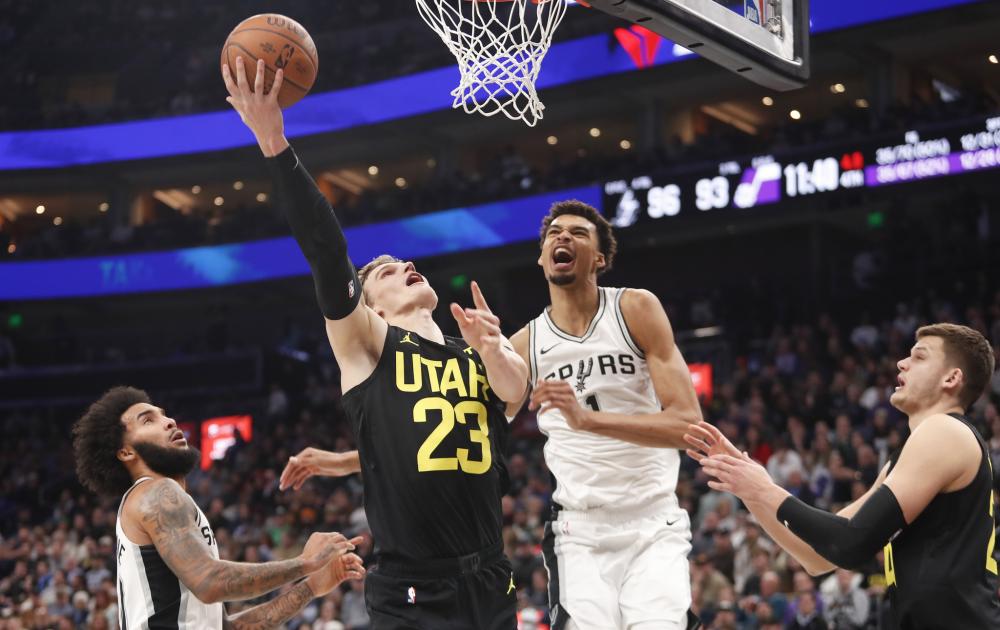 尽管他全力 尽管他全力